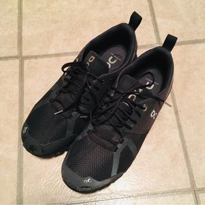 ON Men’s Black Running Shoe 9.5
